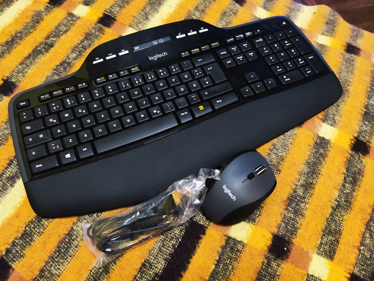 Клавиатура+мышь logitech mk710