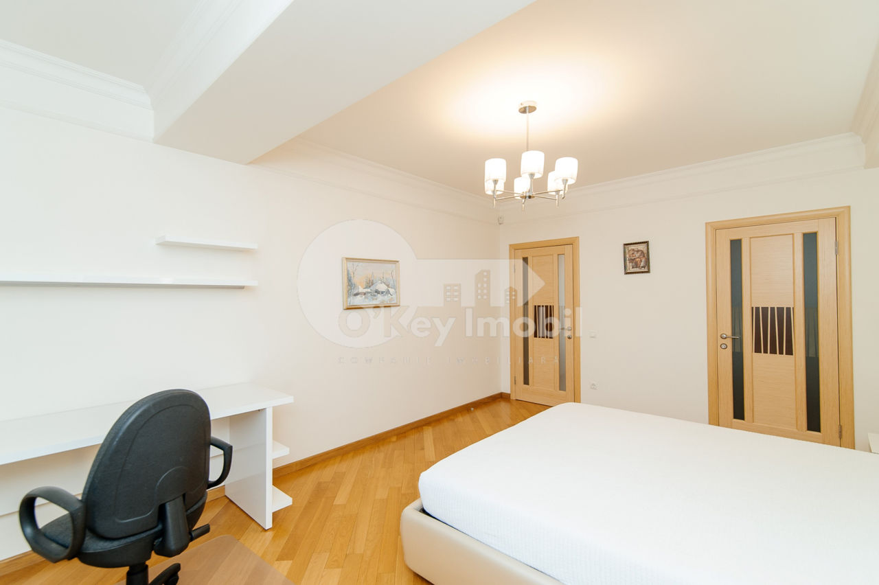 Apartament cu 3 camere, 130 m², Centru, Chișinău foto 9