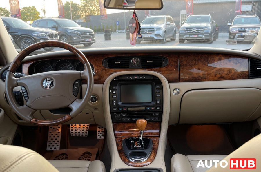 Jaguar XJ - Прокат // Rent // Chirie foto 5