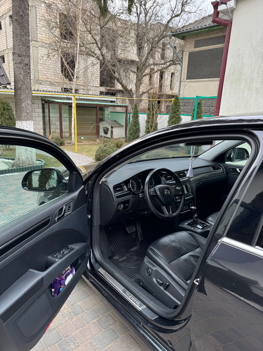 Skoda Superb foto 9