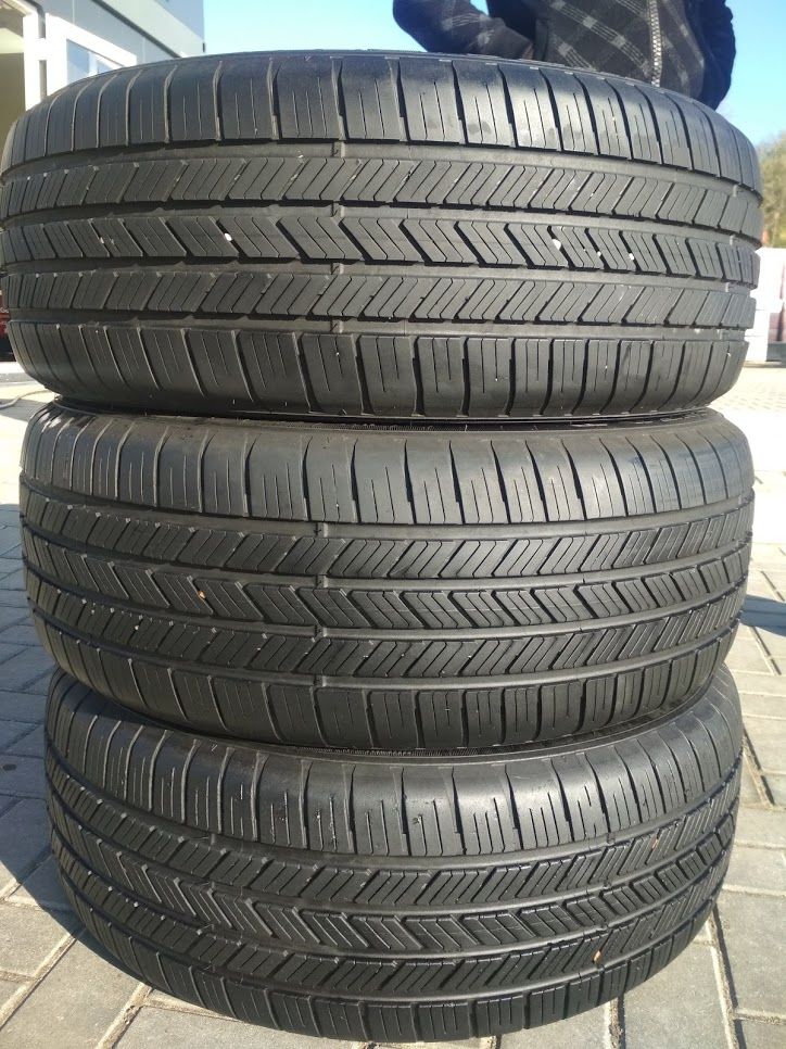 Goodyear 235/55R19