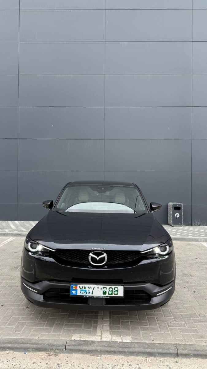 NissanLeaf