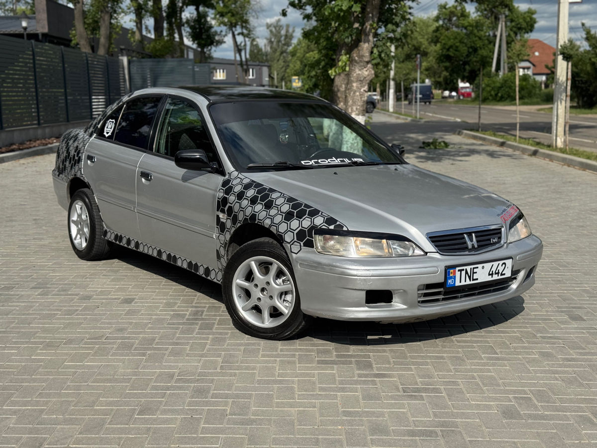 Honda Accord фото 1