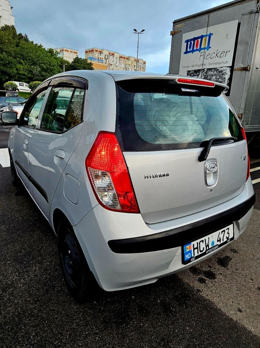 Hyundai i10 фото 8
