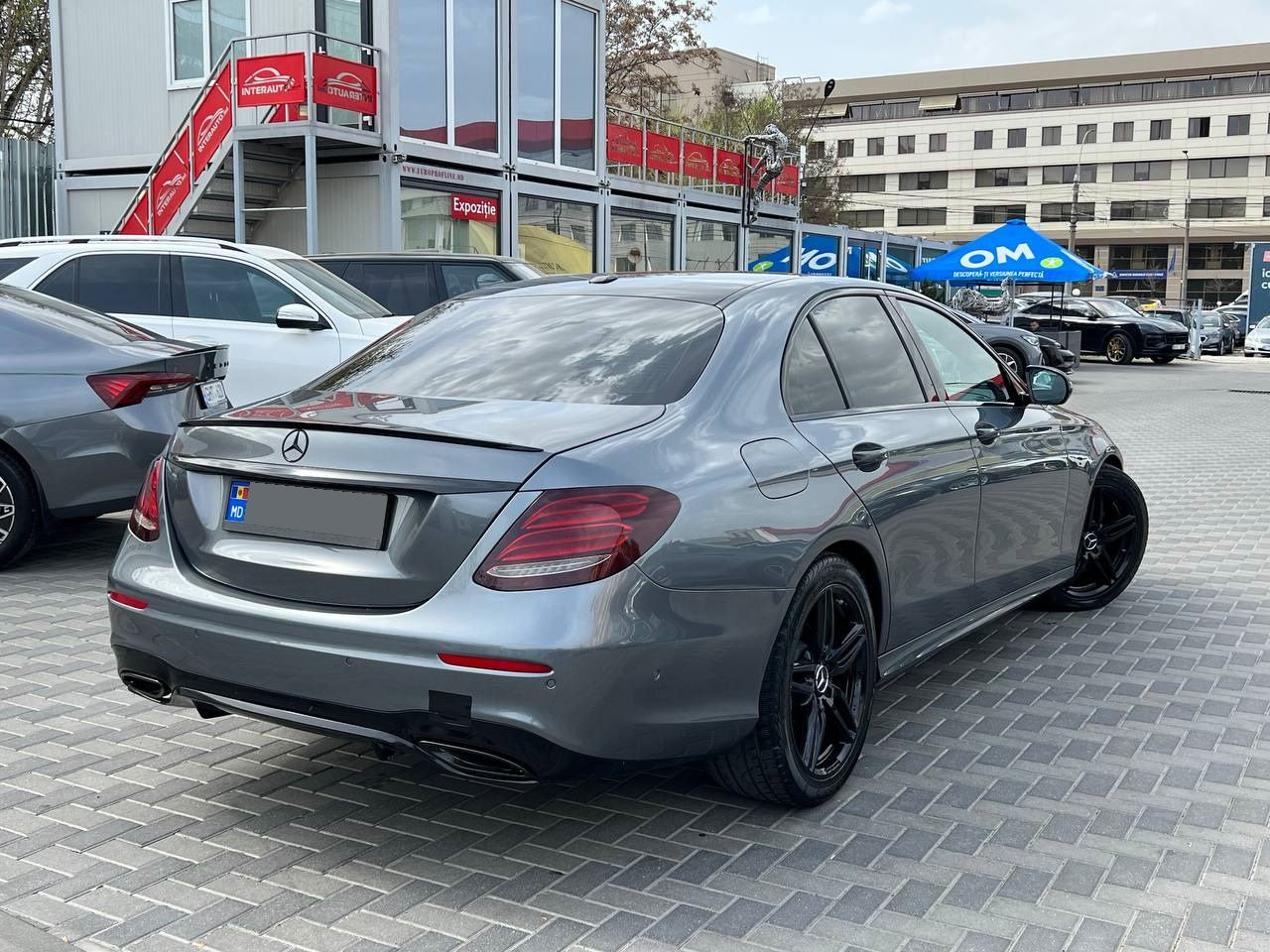 Mercedes E-Class foto 2