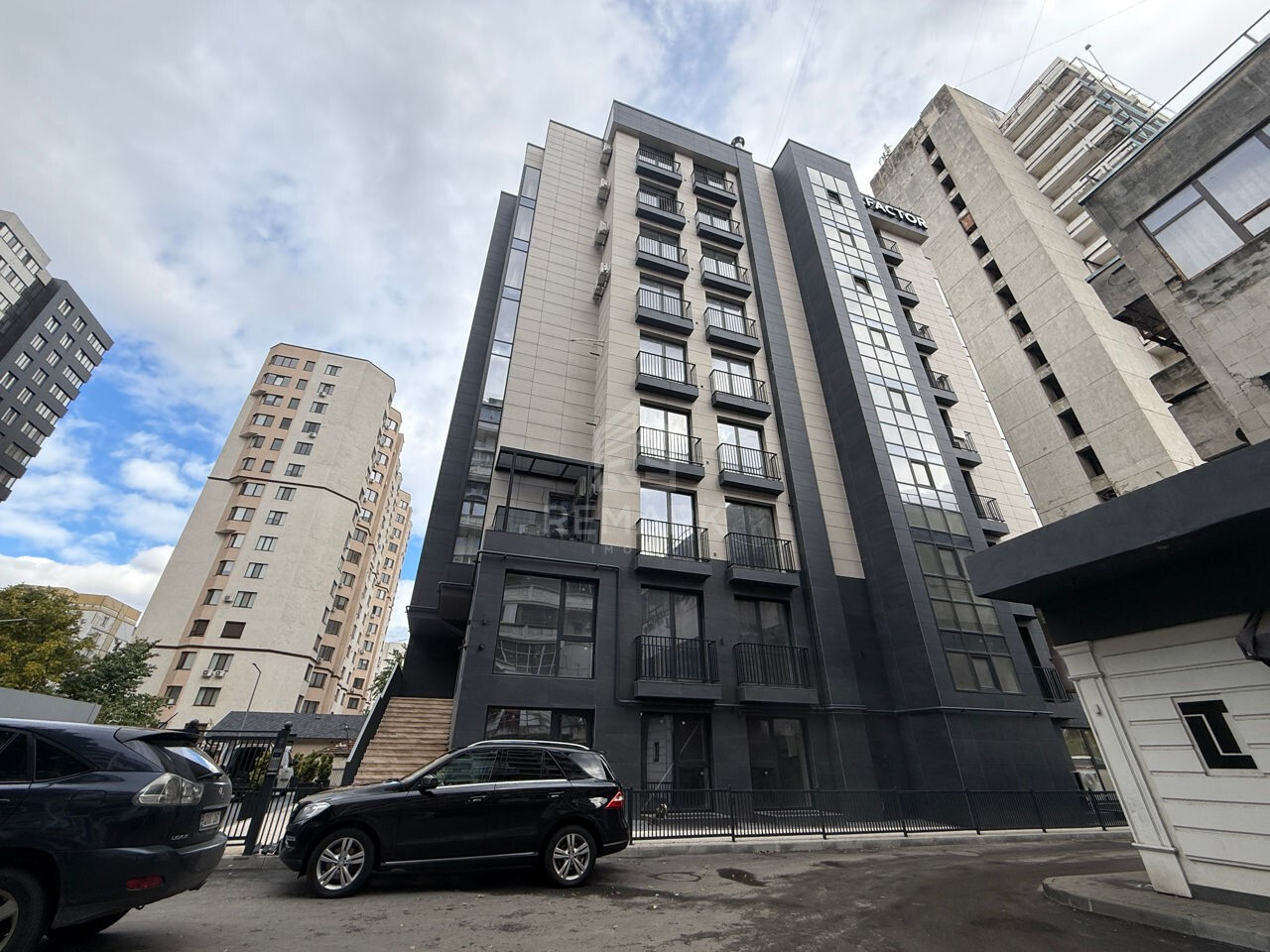 Parter în Centru, 220 mp. pentru investiție