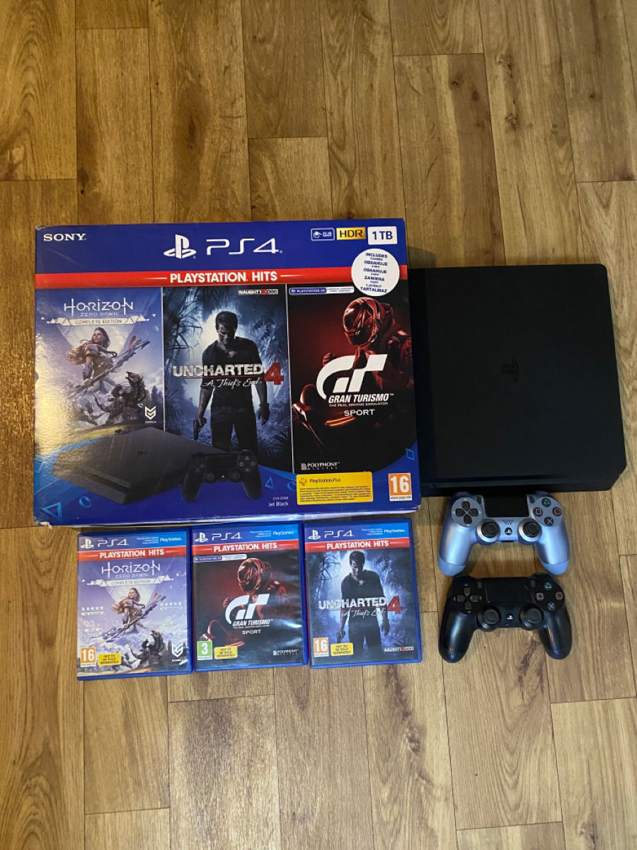 Продам PS4 Slim 1TB