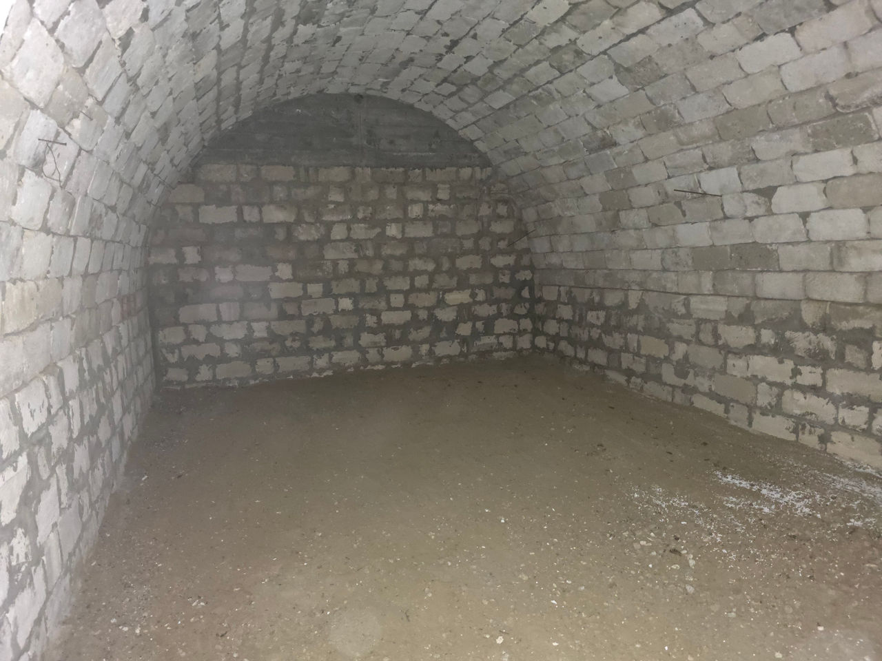 Se vinde casa de locuit în variantă albă foto 7