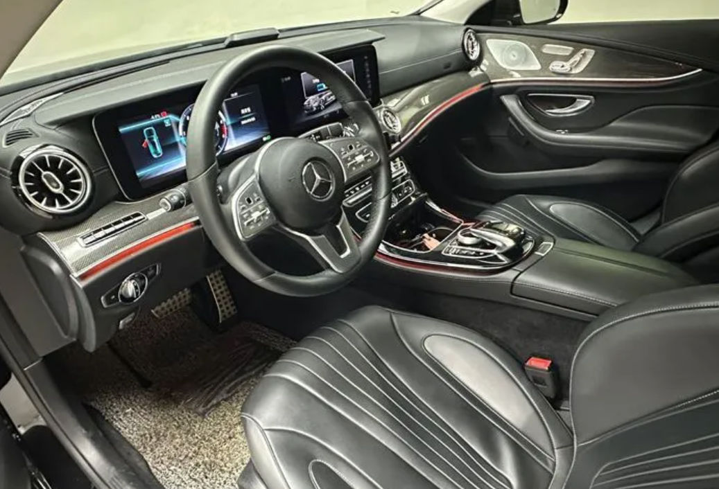 Mercedes CLS-Class foto 8