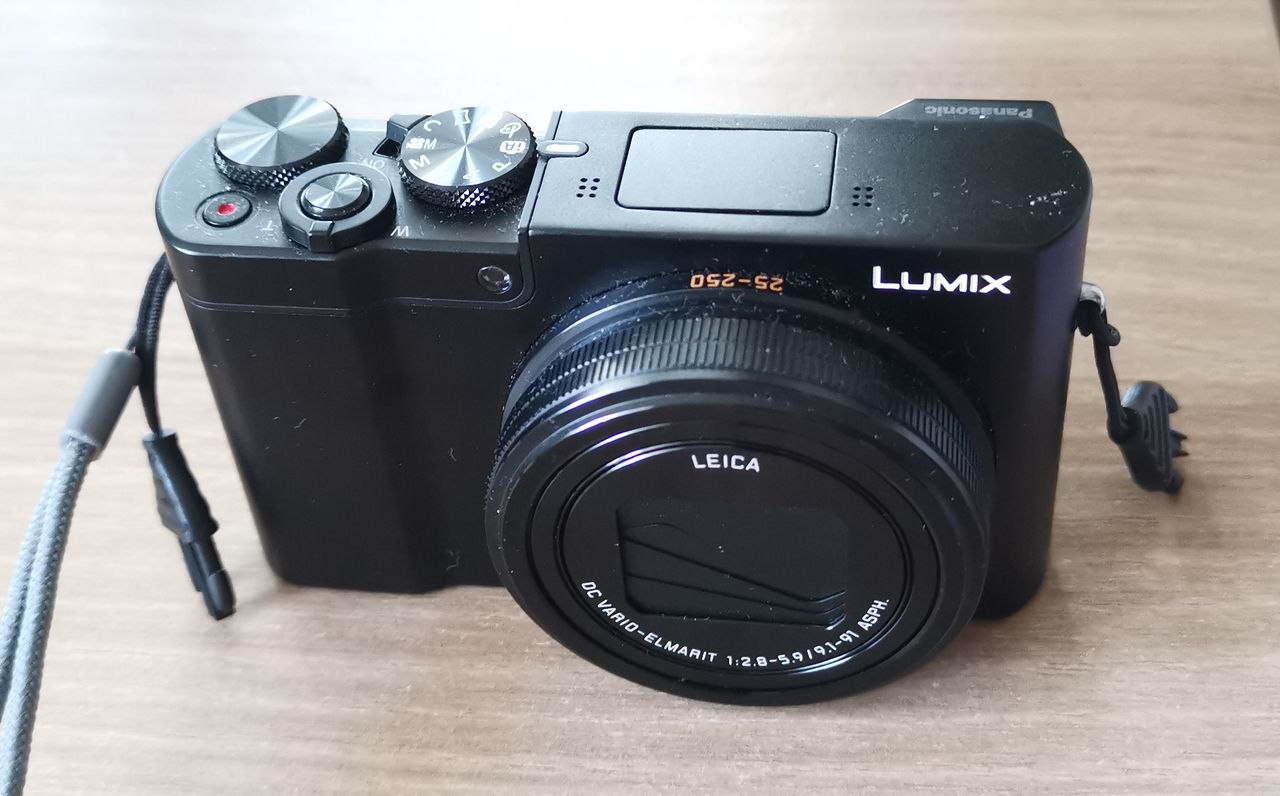 Panasonic Lumix DMC-ZS100/TZ100