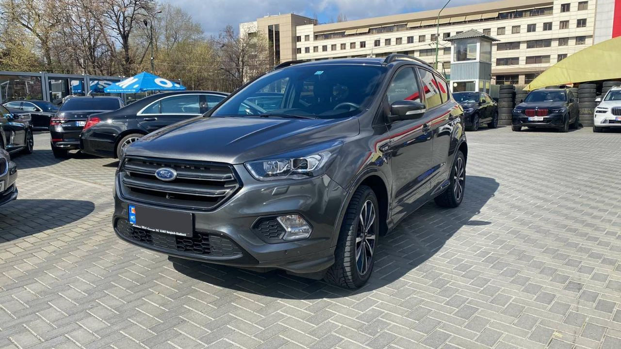 Ford Kuga фото 0