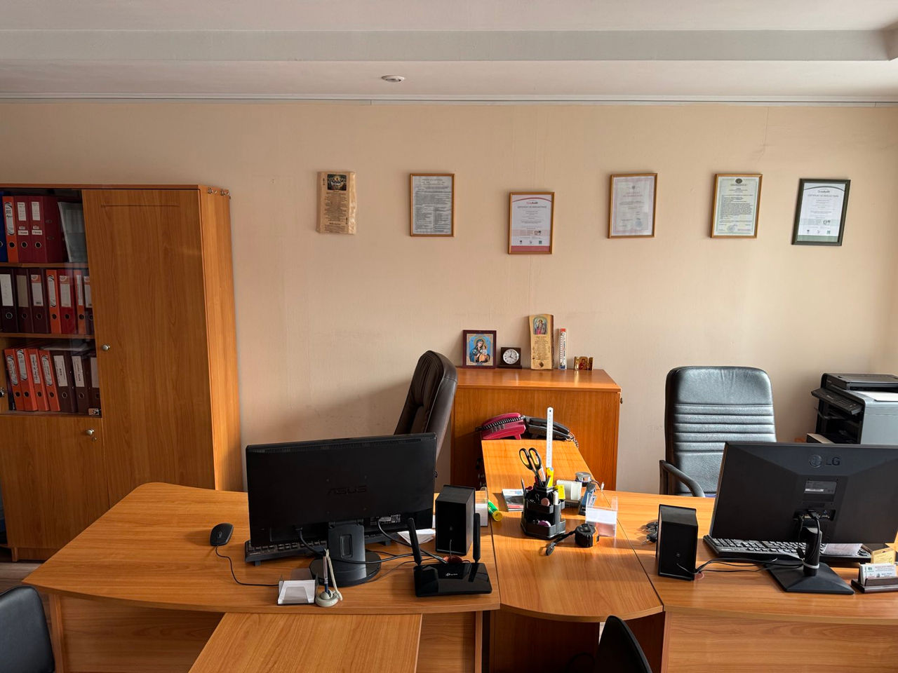 Dau in chirie oficiu,spatii comerciale+depozit+parcare pe strada Varnita or. Chisinau foto 0
