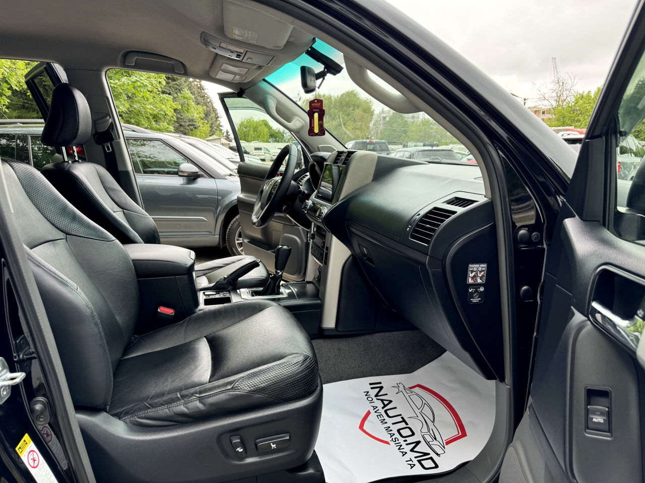 Toyota Land Cruiser Prado foto 7