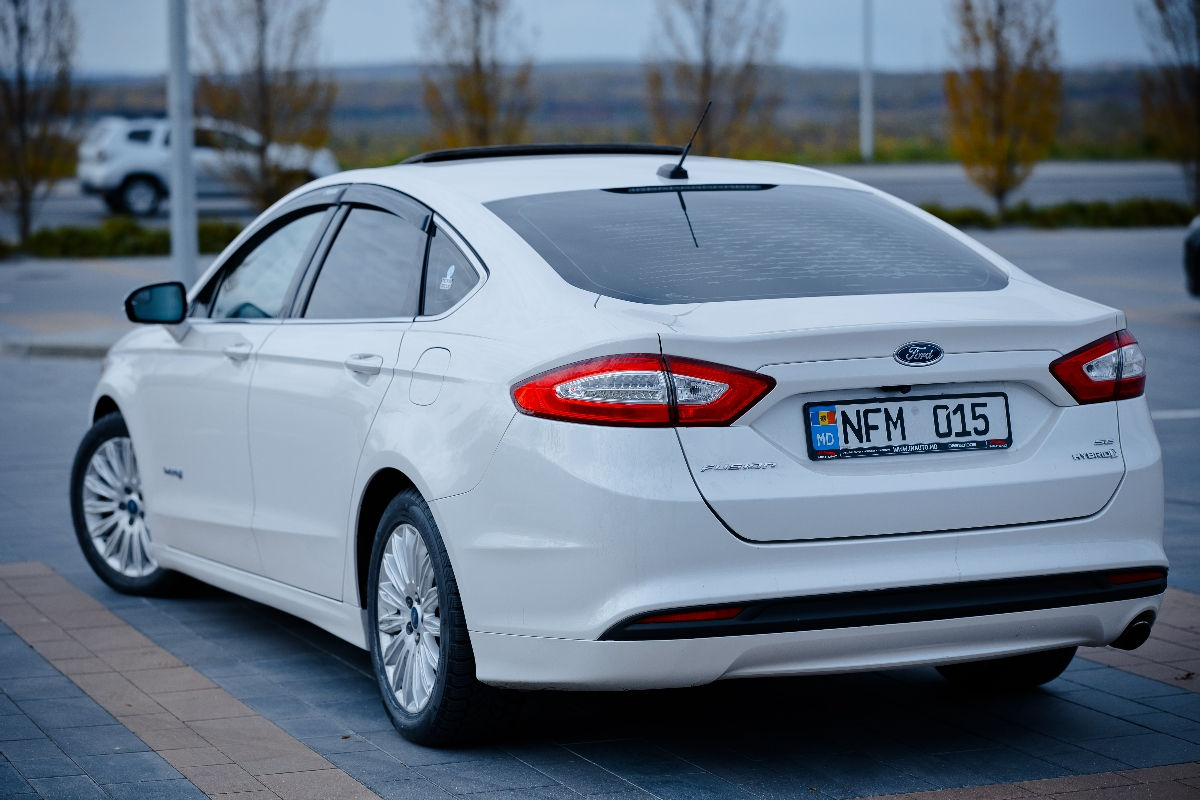 Ford Fusion foto 4