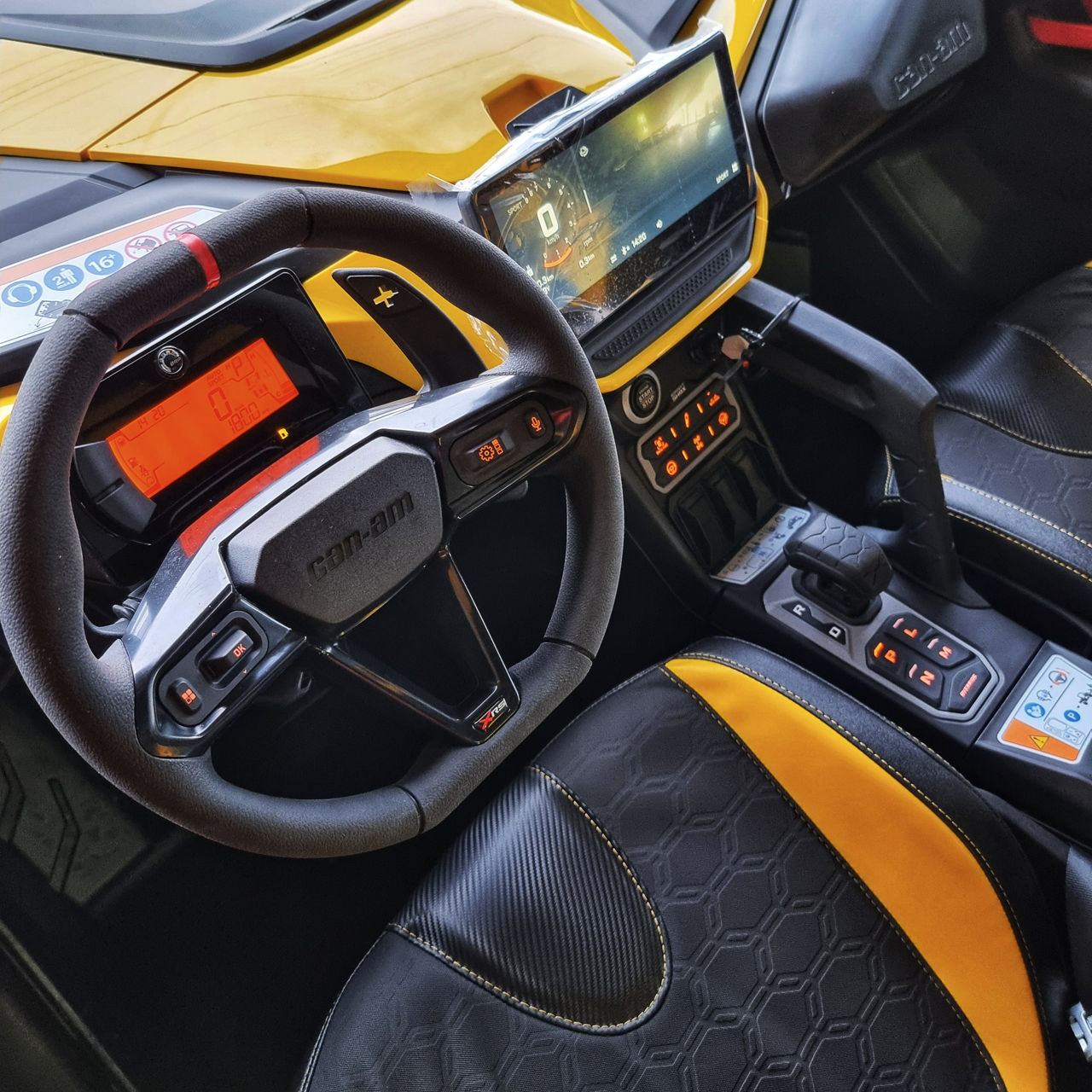 Can-Am (BRP) Maverick R XRS DCT foto 3
