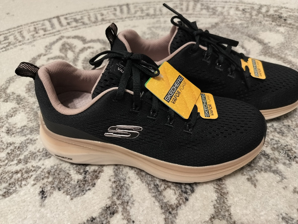 Adidași dama. Skechers vapor foam foto 0