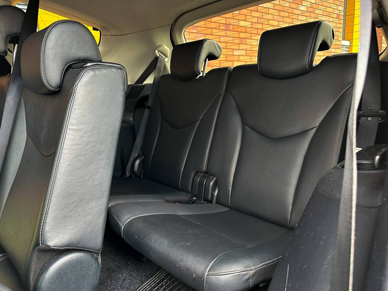 Toyota prius plus 7 locuri- chirie auto - авто прокат - rent a car foto 3