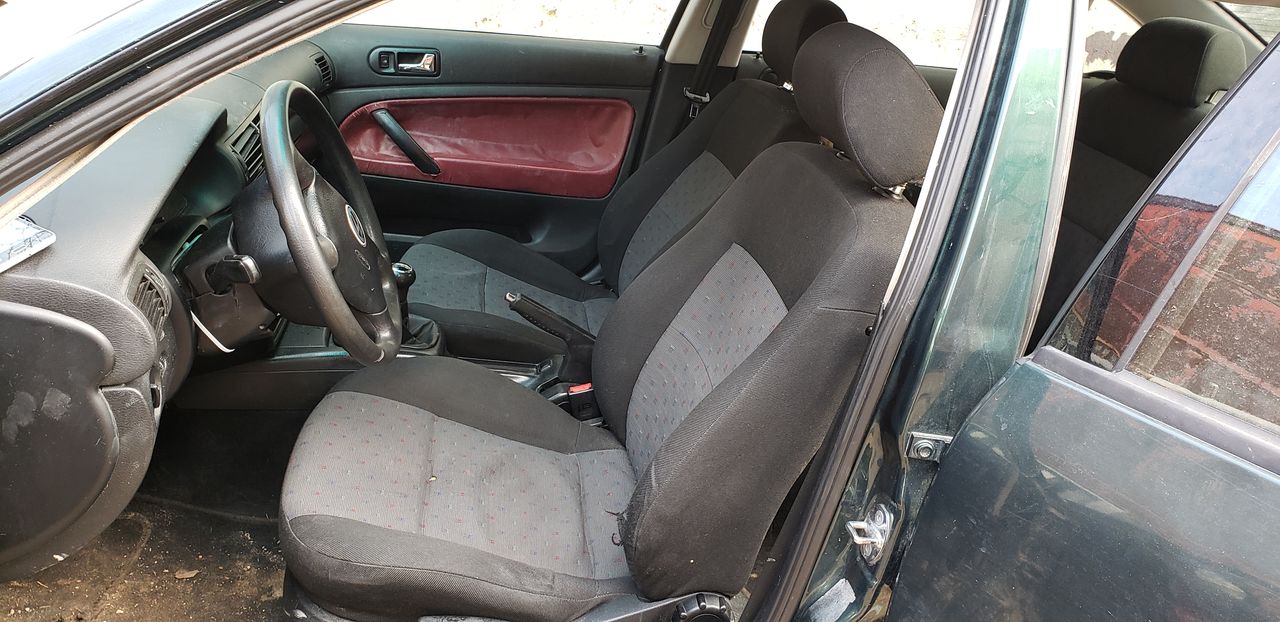 Faruri Passat B5 B6 Piese foto 8