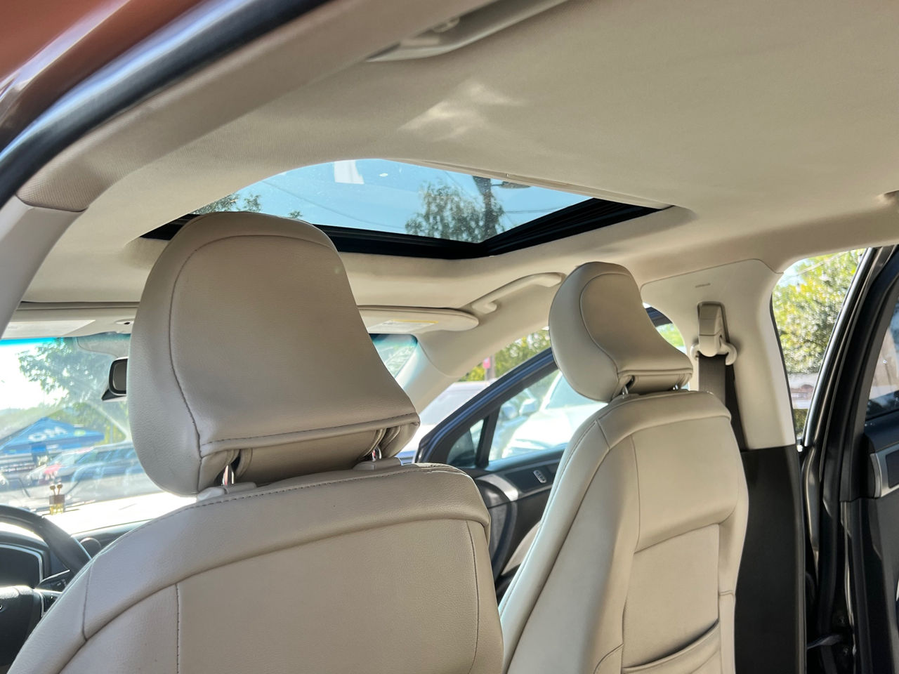 Ford Fusion foto 15