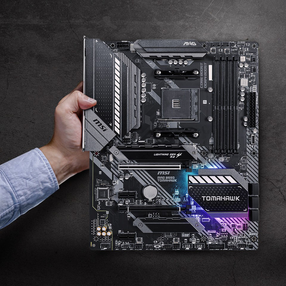 MSI B550 Tomahawk + Ryzen 9 5900x