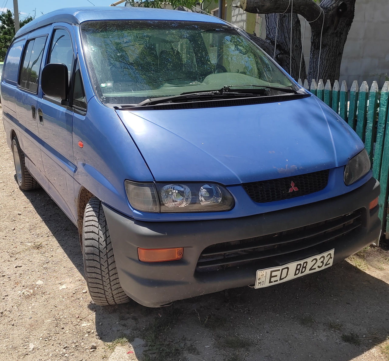 Мицубиси л 400