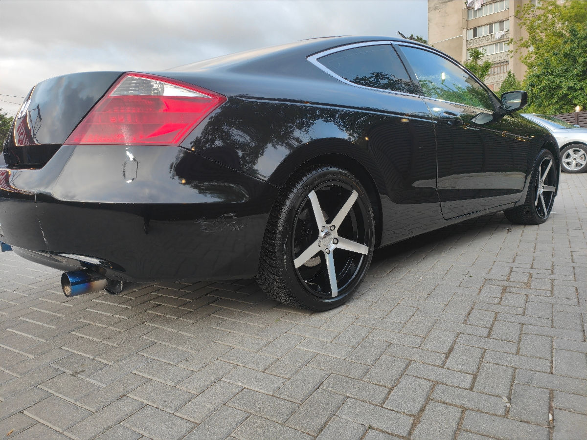 Honda Accord фото 3