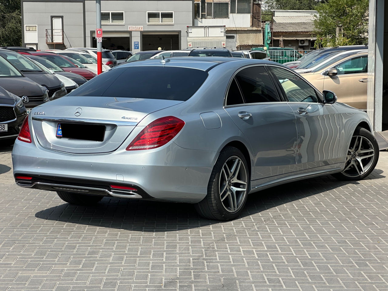 Mercedes S-Class foto 2