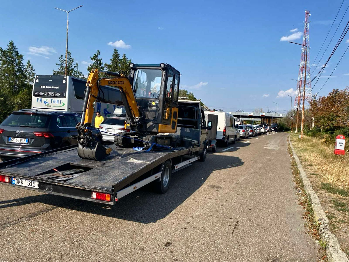 Evacuator Leușeni / Albita auto fără ITP/Asigurare/Testare -Traversare frontieră 24/7 foto 1