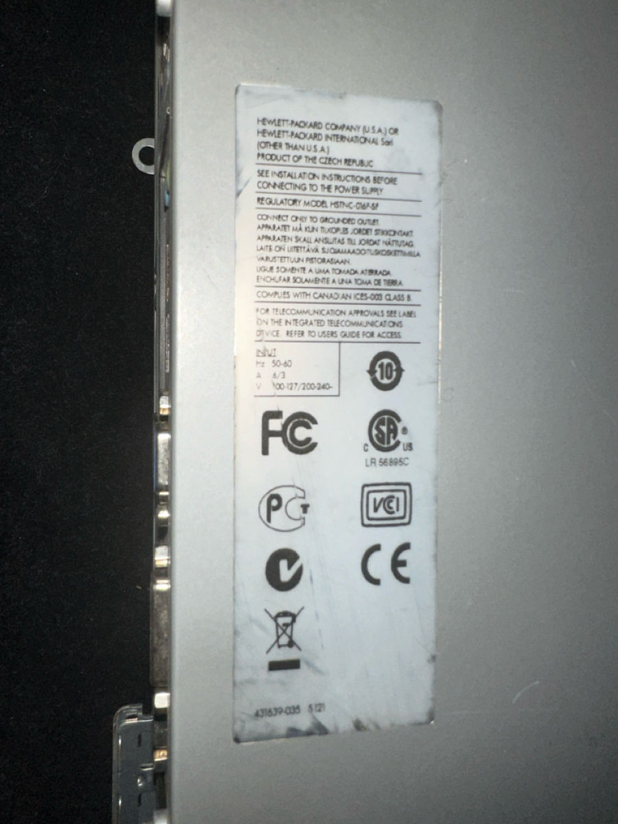 HP Pavilion f1723 foto 2