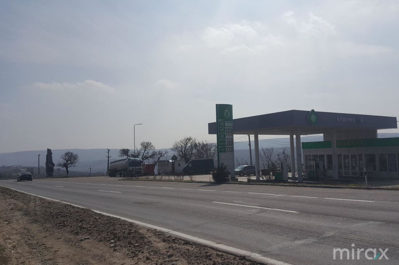 s. Cristești, Nisporeni, Moldova foto 1