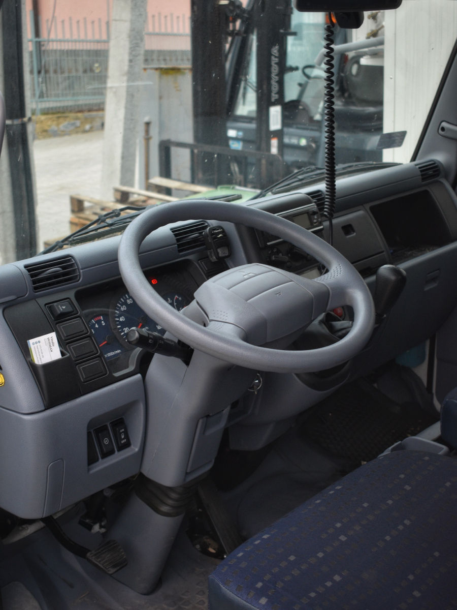 Mitsubishi TVA - Canter Fuso foto 1