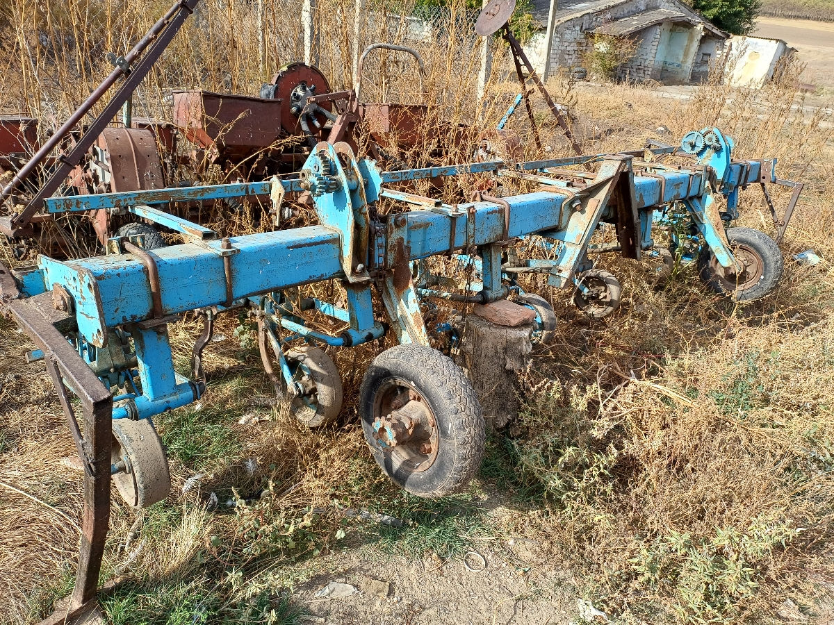 Tehnica agricola foto 1