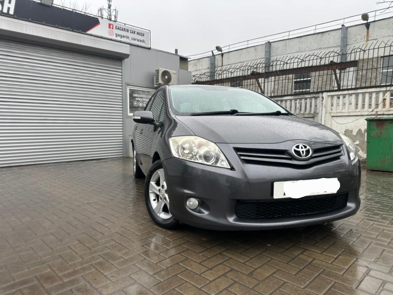 Toyota Auris foto 1