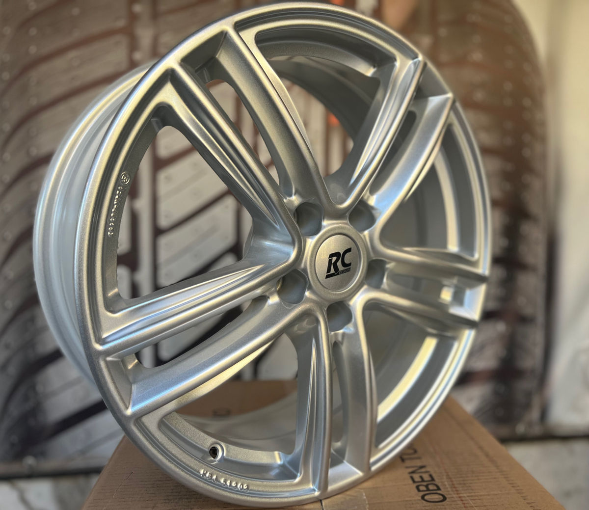 5x114.3 R18 Brock RC27 для Toyota Rav4 foto 1