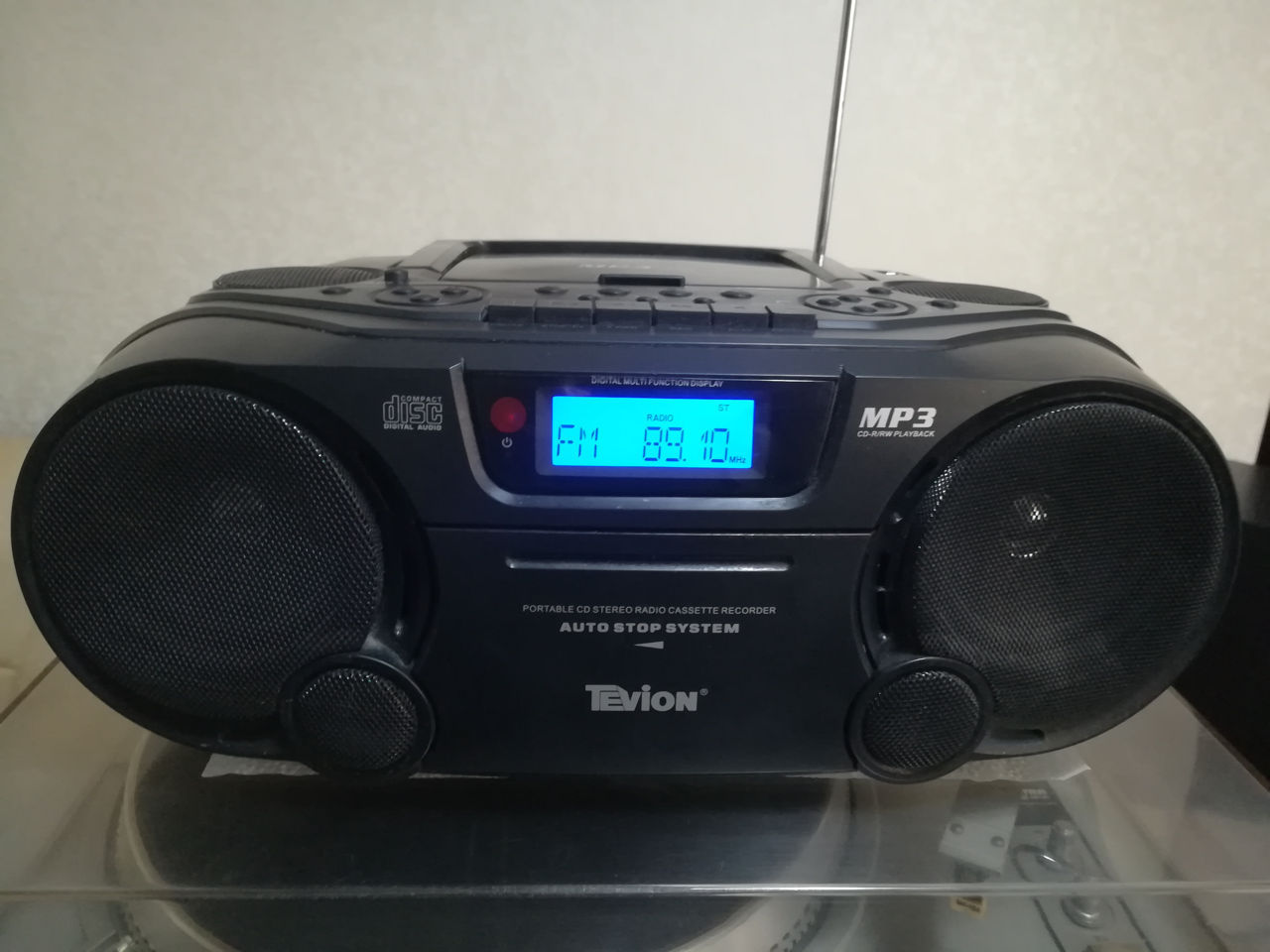 Tevion Stereo AM/FM/Tape/CD/MP3/USB + пульт ДУ