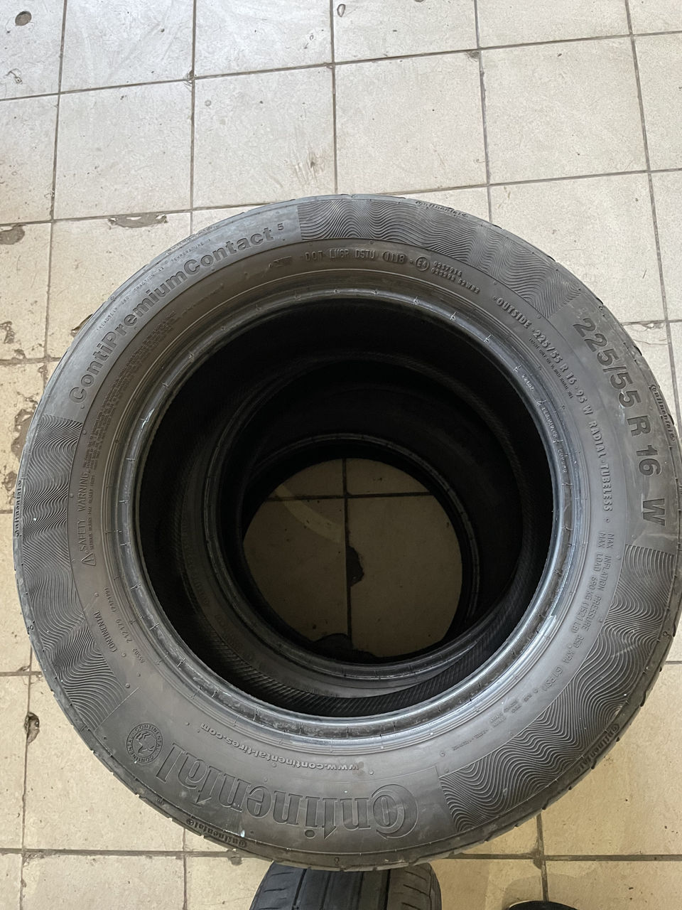 Continental 225/55 R16