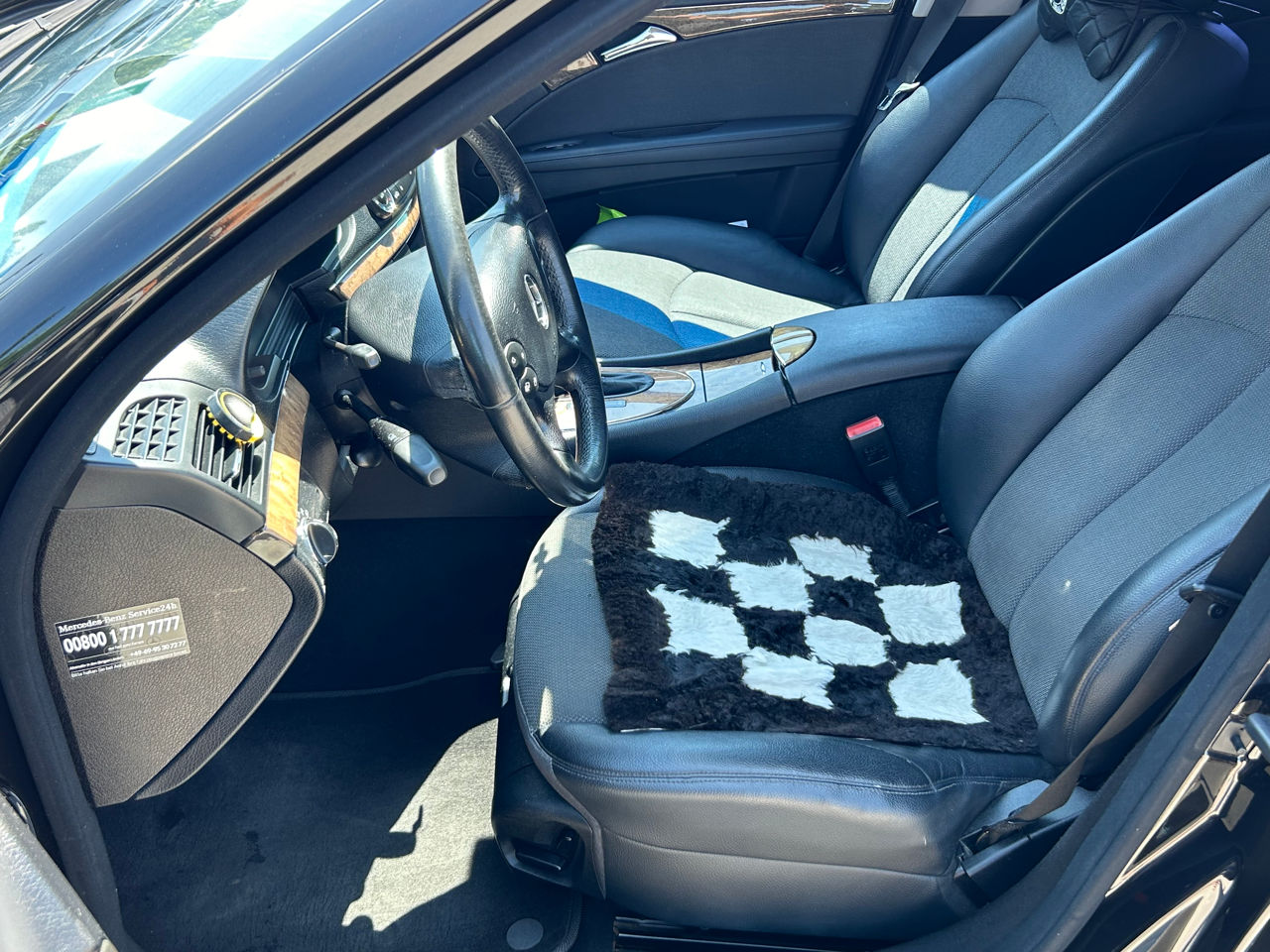 Mercedes E-Class foto 8