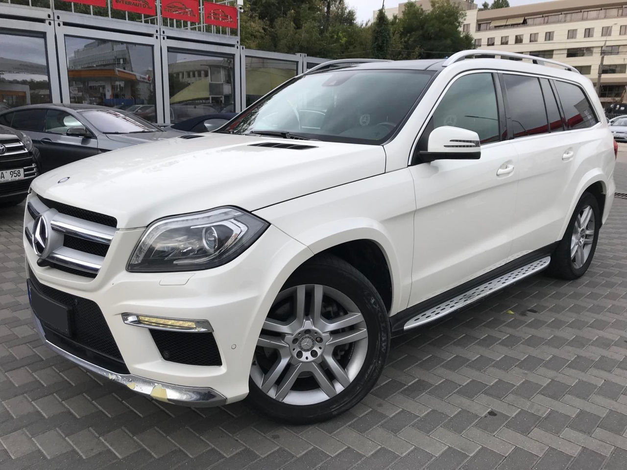 Mercedes GL-Class foto 0