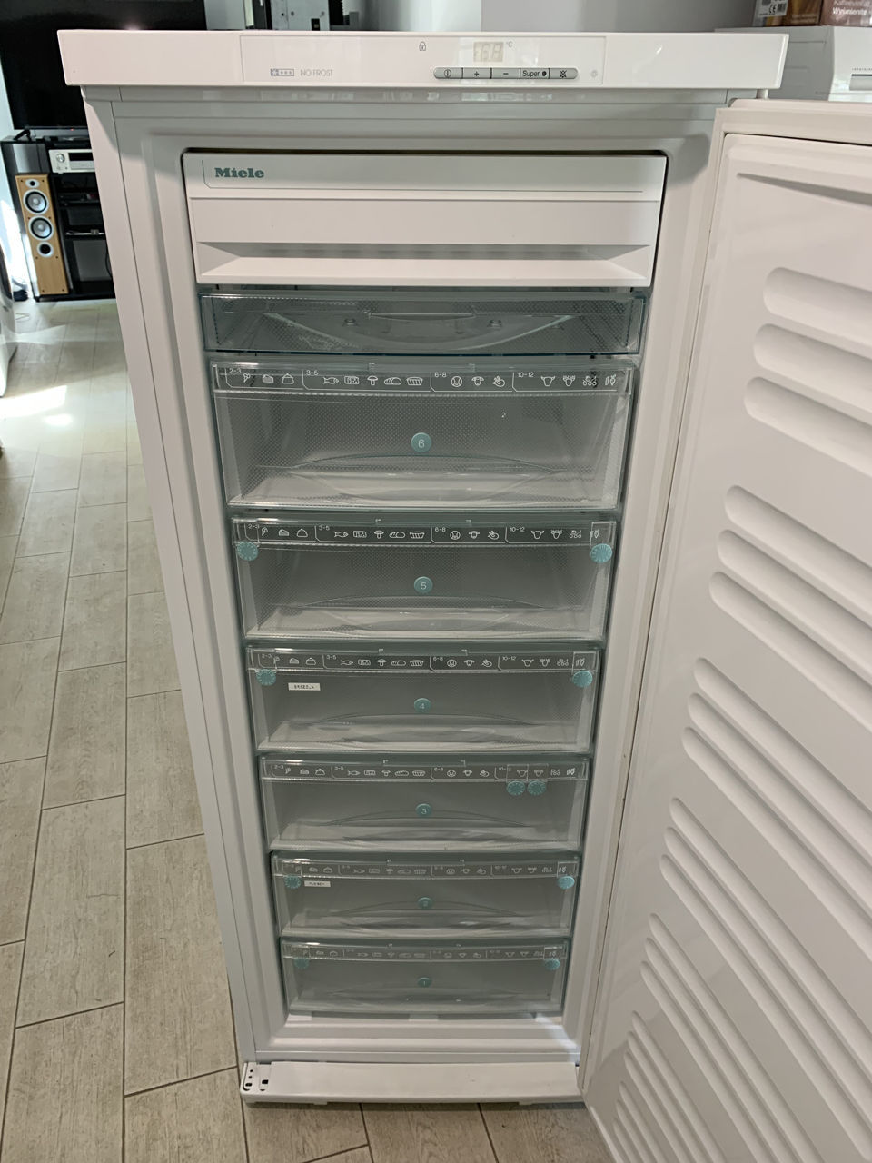 шкаф морозильный liebherr gguesf 1405