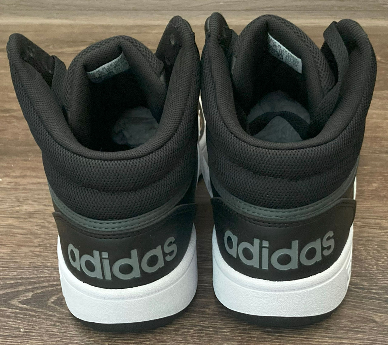 Кроссовки Adidas . Размер 41, 43(42,5), 44(43), 45(44.5). фото 3
