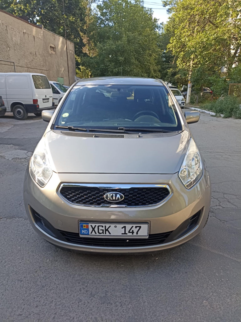 KIA Venga 2015 г. с пробегом 204000 км, Дизель, 6700 €
