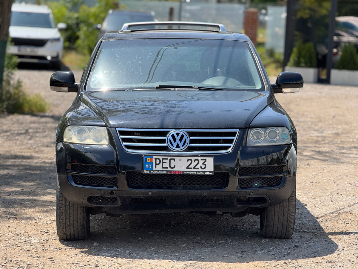 Volkswagen Touareg foto 1