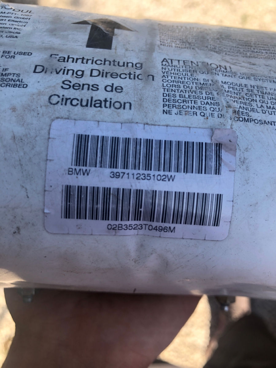 Modul airbag pasager fabricat de Takata - Petri Sachsen GmbH, cu marcaje pentru BMW. foto 2