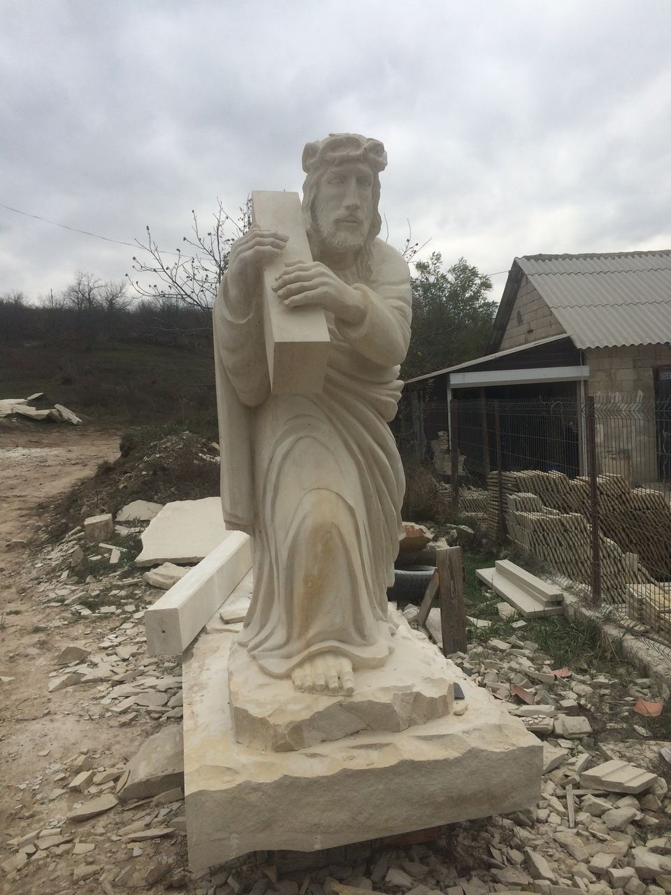 Rastigniri, monumente, lucrari din piatra de Cosauti foto 0
