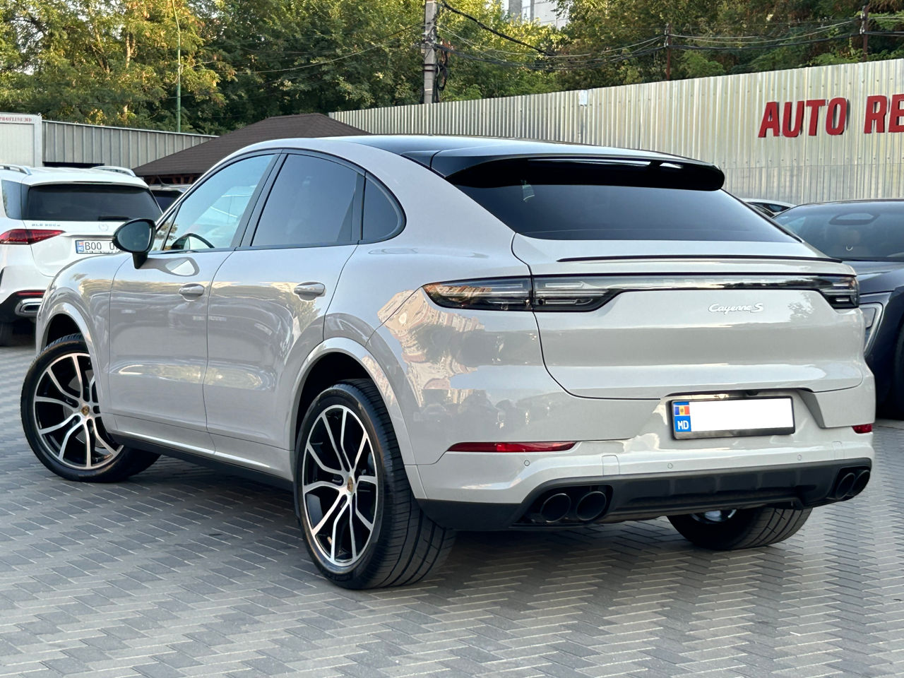 Porsche Cayenne Coupe foto 4