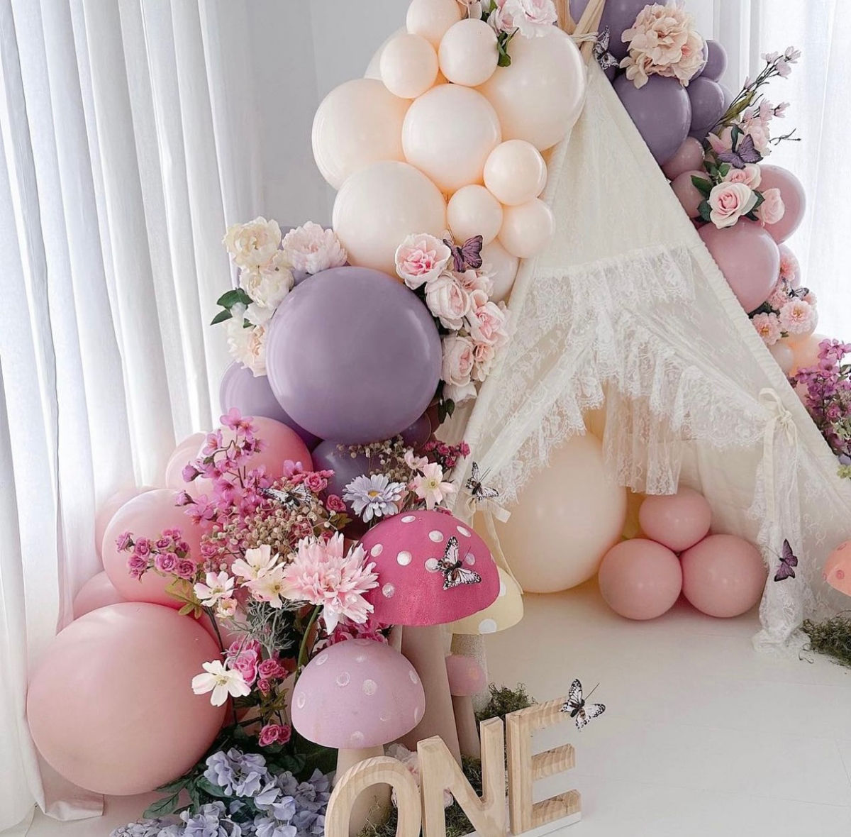 BalloonsUngheni - Decor nuntă / decor cumetrie / decor aniversare / baloane cu Heliu foto 3