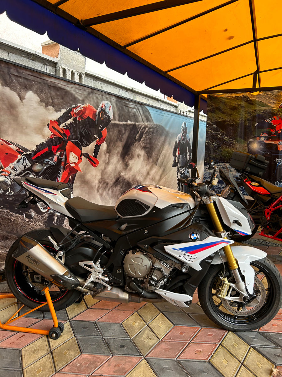 BMW S 1000 R foto 1