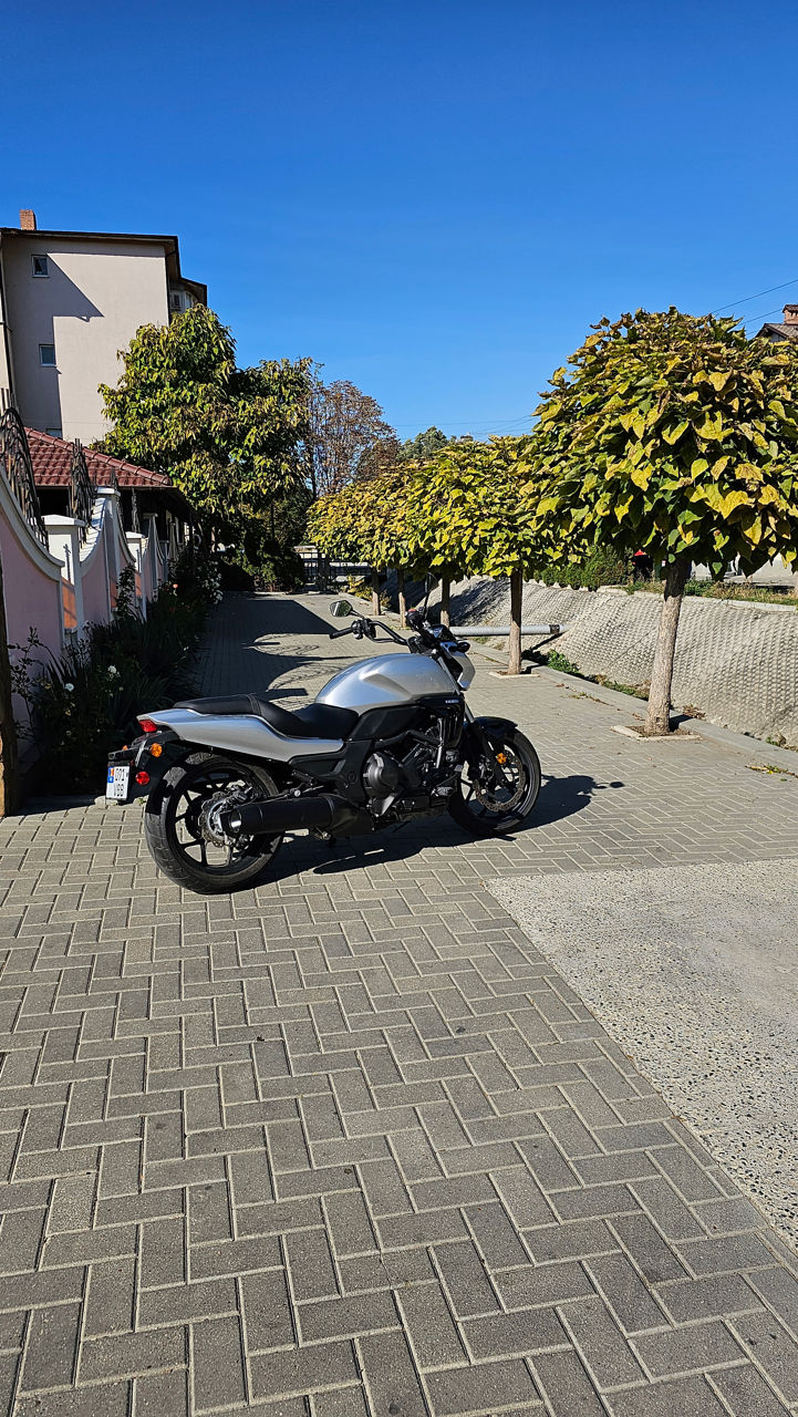 Honda CTX700nd foto 16