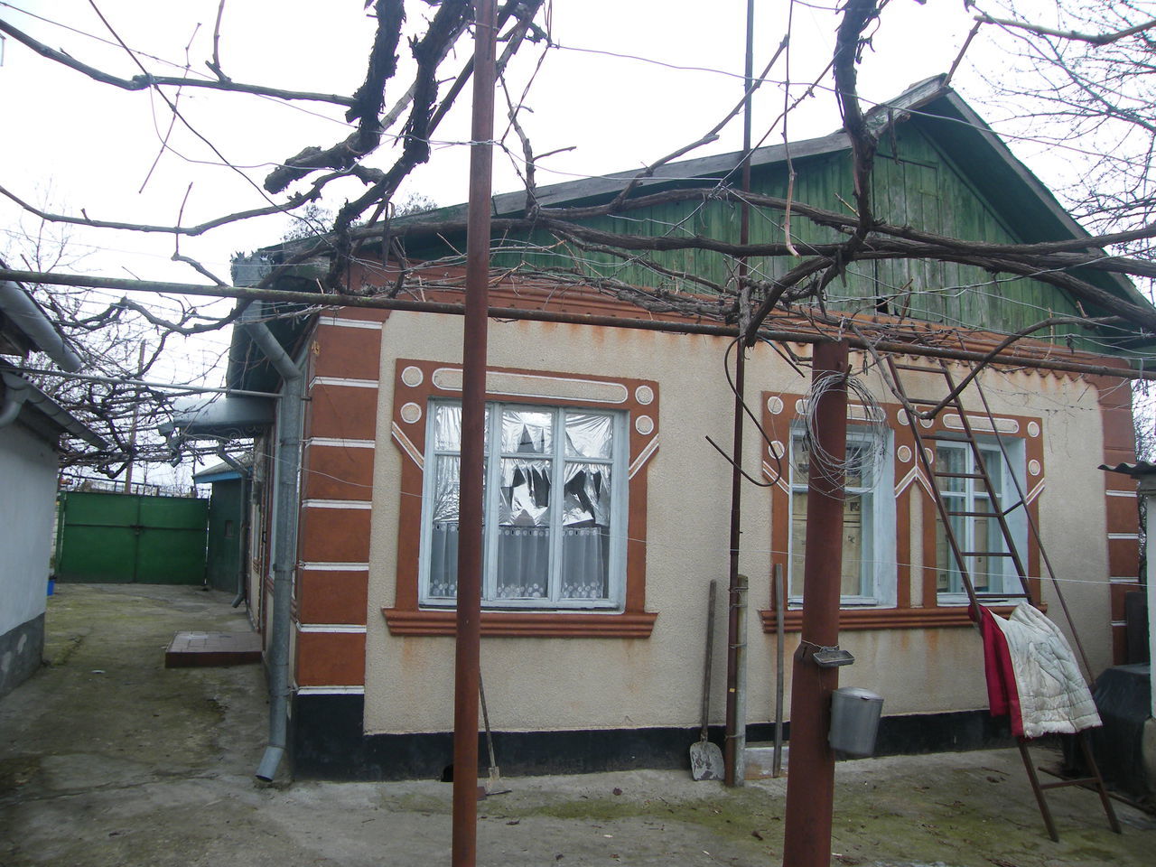 В кишиневе недорогие. Дома в Молдавии. Молдова продается домик. Кишинев дома. Дом Страшены Молдова.