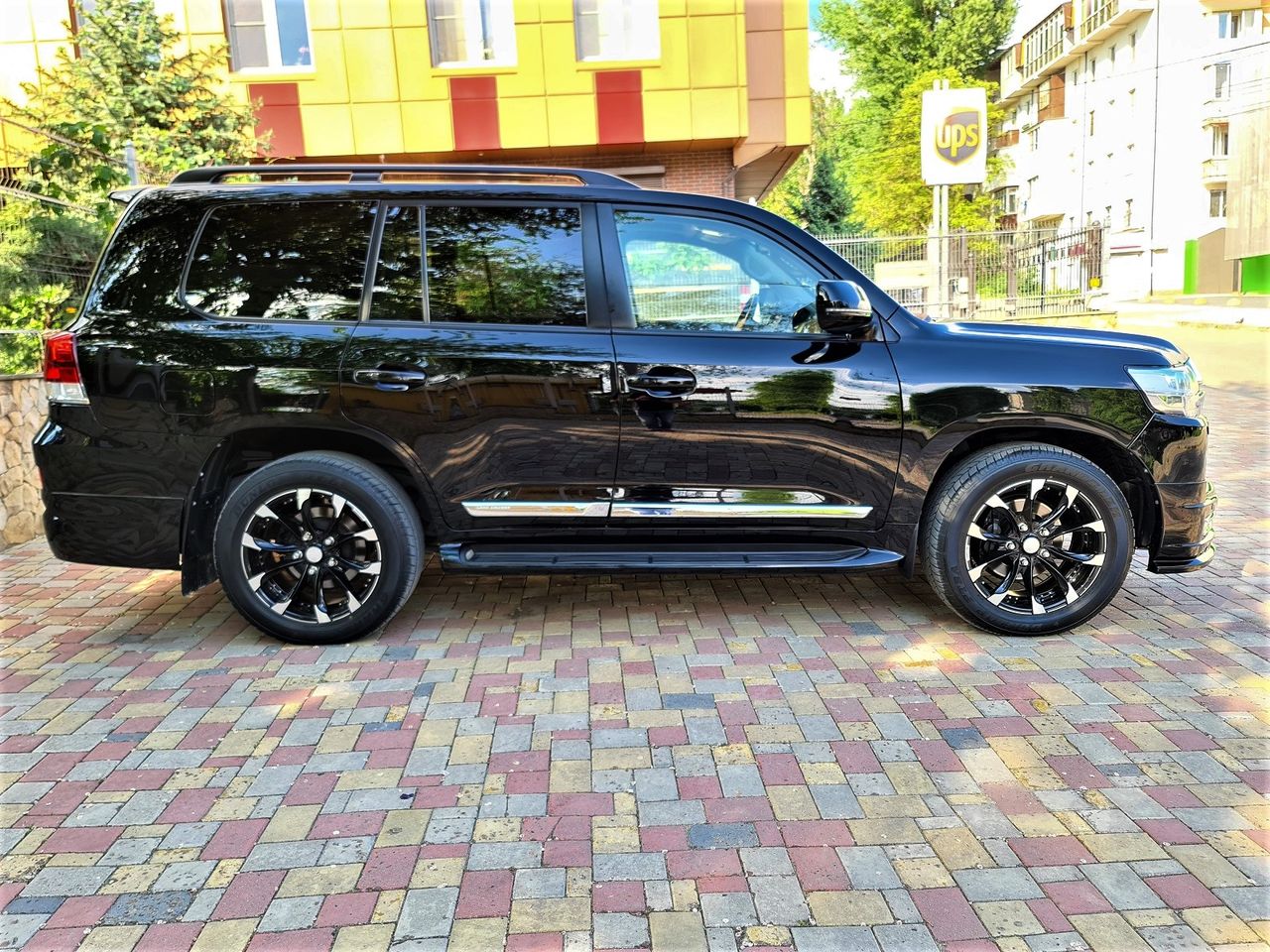 Toyota Land Cruiser foto 3